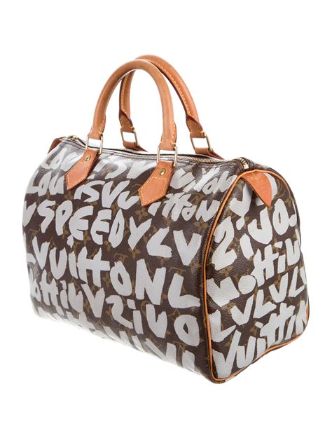 Louis Vuitton graffiti 43